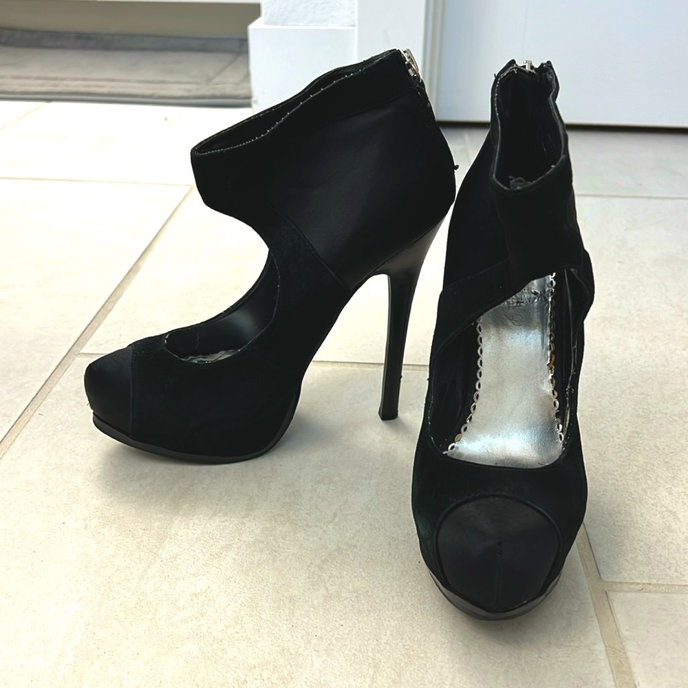 Bebe black platform heels, sz 6M suede and satin leather upper